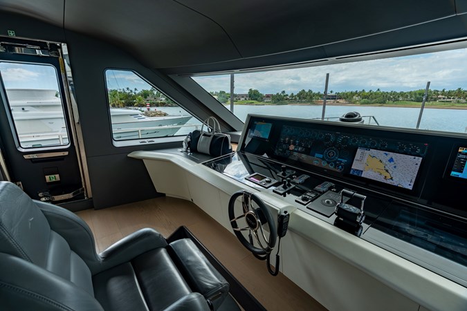 Photo of AZIMUT YACHTS LUZ DE MAR 115' 7