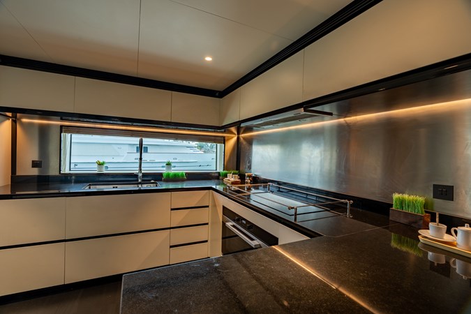 Photo of AZIMUT YACHTS LUZ DE MAR 115' 7