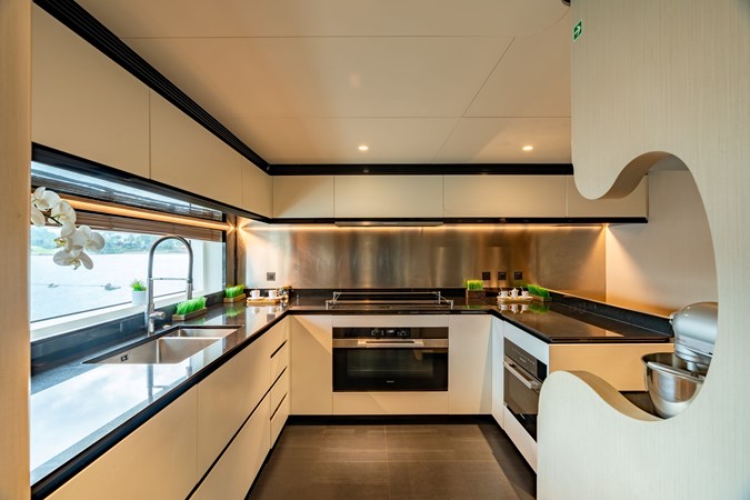 Photo of AZIMUT YACHTS LUZ DE MAR 115' 7