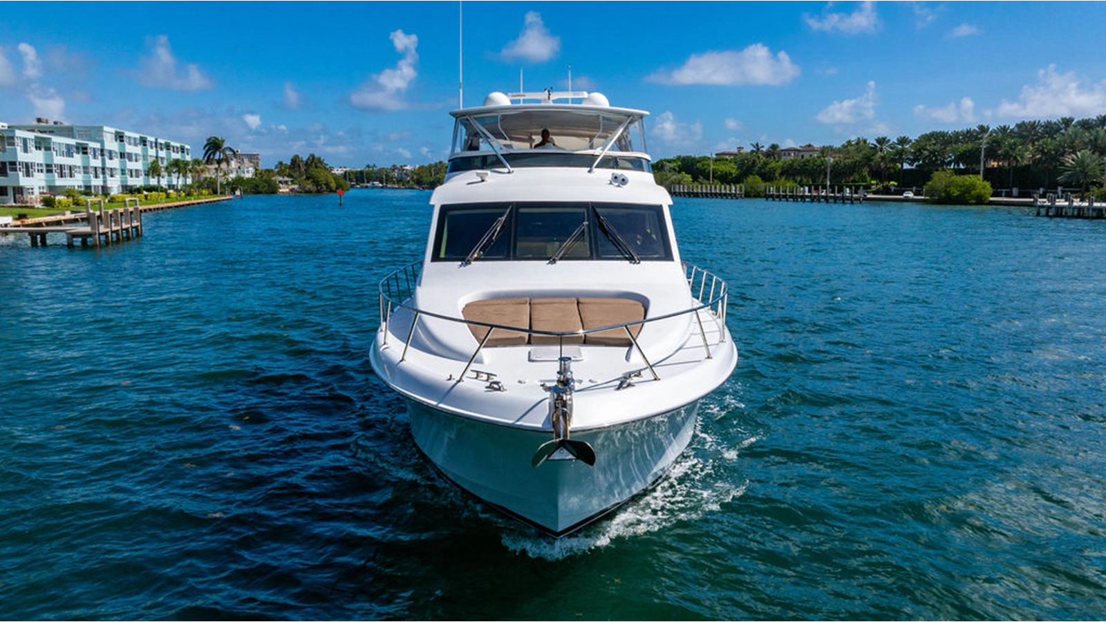 LADY BELLA — 2006 Hatteras 64 Motor Yacht — fotoğraf 2