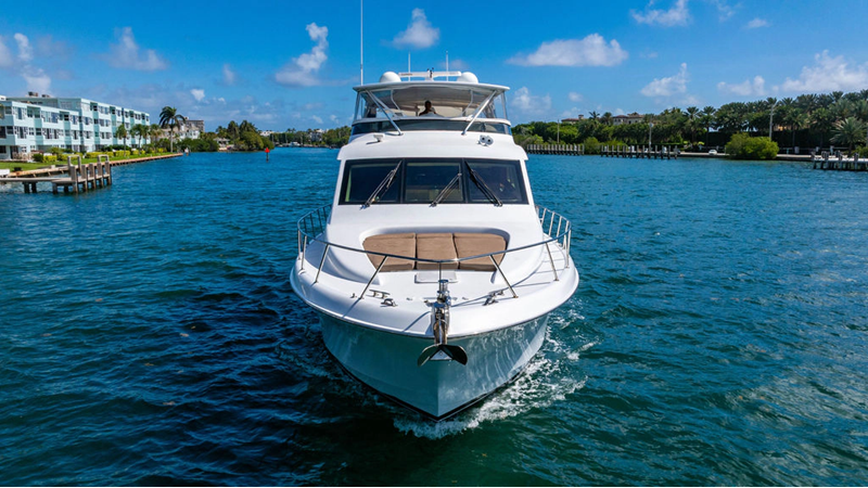 2006 HATTERAS 64 Motor Yacht