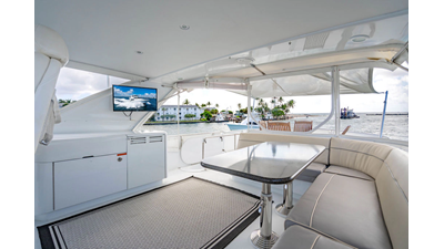 2006 HATTERAS 64 Motor Yacht - photo 20