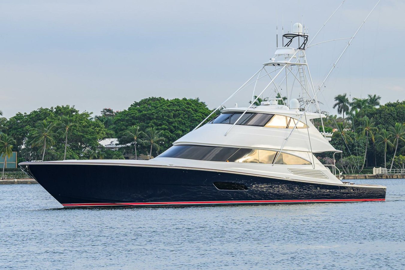 SPECULATOR luxury motor yacht