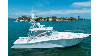 2000 CABO 45 EXPRESS