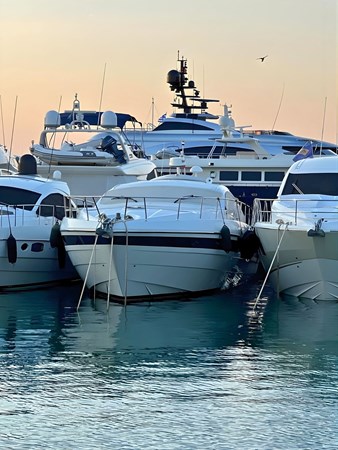 Photo of PERSHING M/Y Back In Five Minutes 54' 10