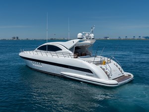 2004 MANGUSTA 72 - photo 2