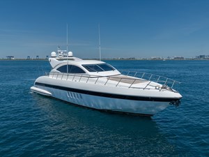 2004 MANGUSTA 72 - photo 5