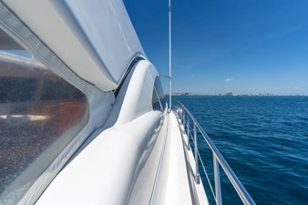 2004 MANGUSTA 72 - photo 13