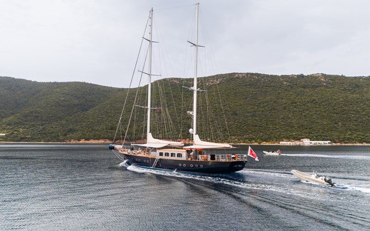 Photo of ADA YACHT WORKS LE PIETRE 128'
