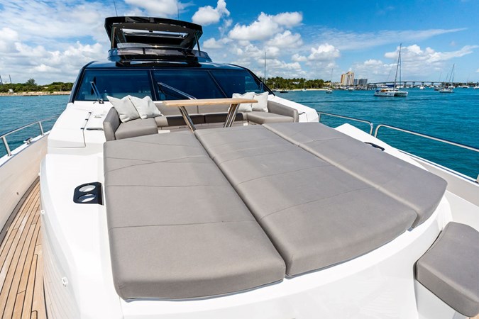 Photo of SUNSEEKER Dolce Far Niente 88'