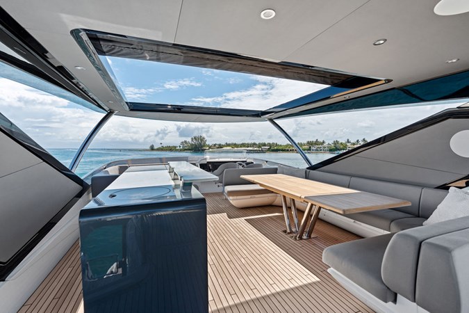 Photo of SUNSEEKER Dolce Far Niente 88'