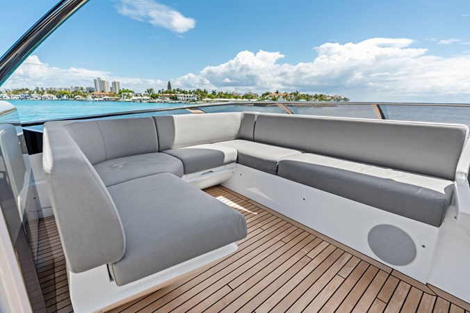 Photo of SUNSEEKER Dolce Far Niente 88'