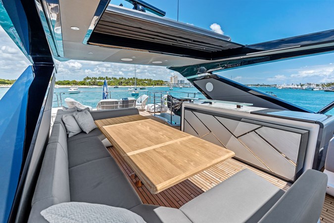 Photo of SUNSEEKER Dolce Far Niente 88'