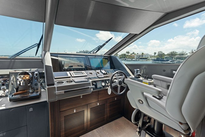 Photo of SUNSEEKER Dolce Far Niente 88'