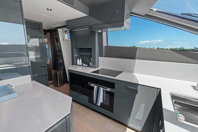 Photo of SUNSEEKER Dolce Far Niente 88'