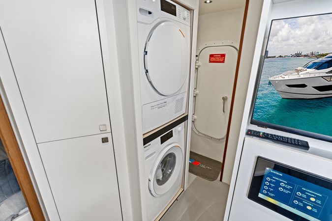 Photo of SUNSEEKER Dolce Far Niente 88'