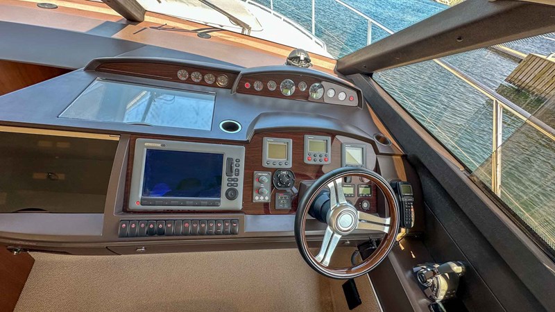 Photo of PRINCESS YACHTS PRINCESS 42 (P42354) 44' 3