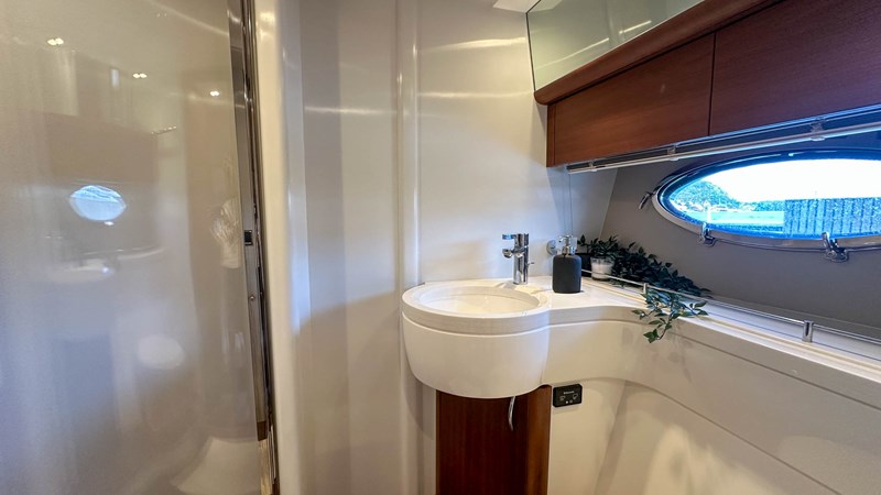 Photo of PRINCESS YACHTS PRINCESS 42 (P42354) 44' 3