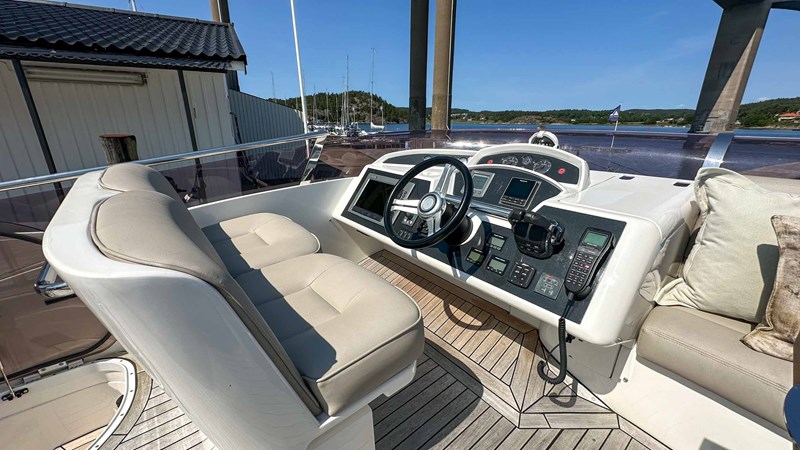 Photo of PRINCESS YACHTS PRINCESS 42 (P42354) 44' 3