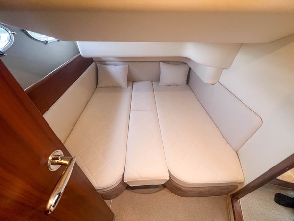 Photo of PRINCESS YACHTS PRINCESS 42 (P42354) 44' 3