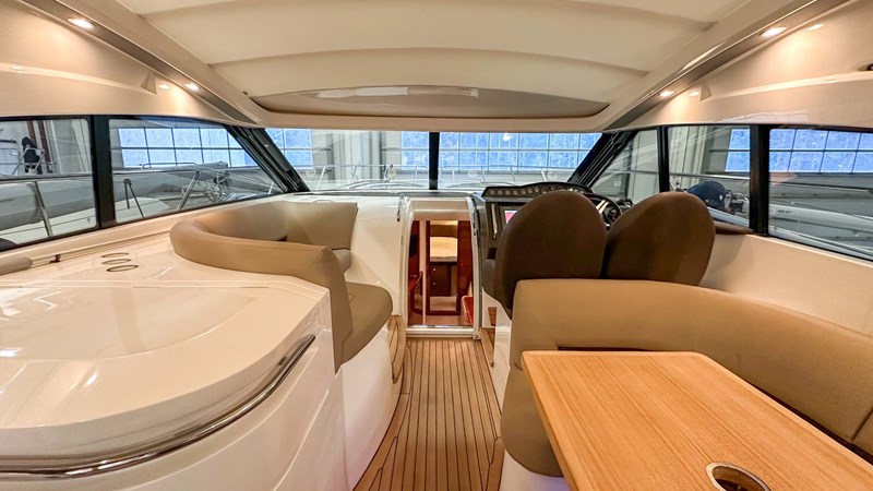 Photo of PRINCESS YACHTS PRINCESS V45 (V45172) 47' 1