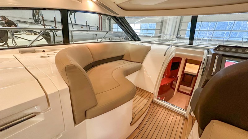 Photo of PRINCESS YACHTS PRINCESS V45 (V45172) 47' 1