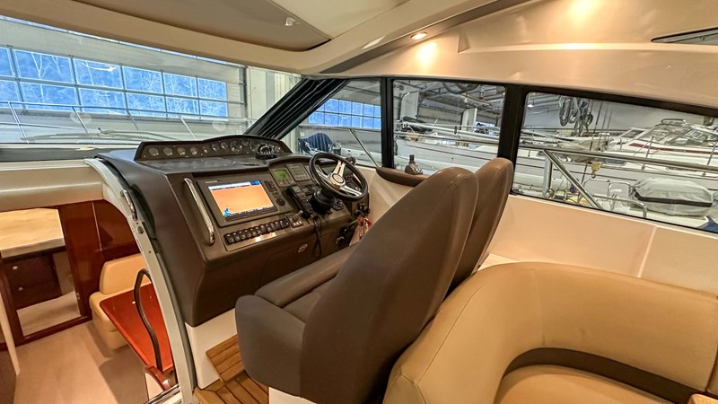Photo of PRINCESS YACHTS PRINCESS V45 (V45172) 47' 1