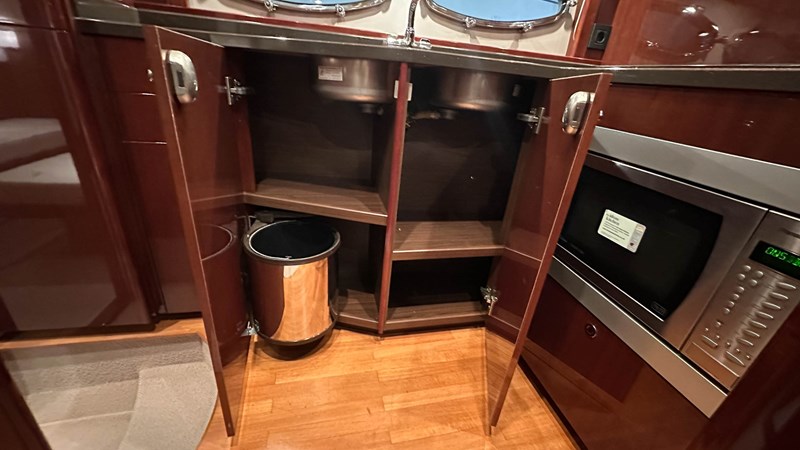 Photo of PRINCESS YACHTS PRINCESS V45 (V45172) 47' 1