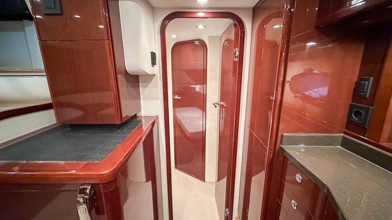 Photo of PRINCESS YACHTS PRINCESS V45 (V45172) 47' 1