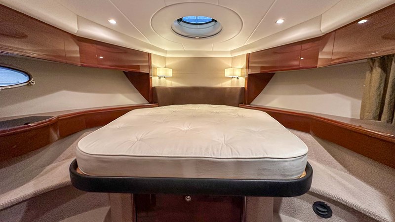 Photo of PRINCESS YACHTS PRINCESS V45 (V45172) 47' 1