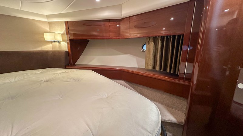 Photo of PRINCESS YACHTS PRINCESS V45 (V45172) 47' 1