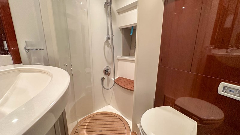 Photo of PRINCESS YACHTS PRINCESS V45 (V45172) 47' 1