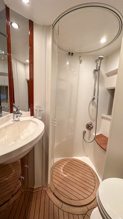 Photo of PRINCESS YACHTS PRINCESS V45 (V45172) 47' 1