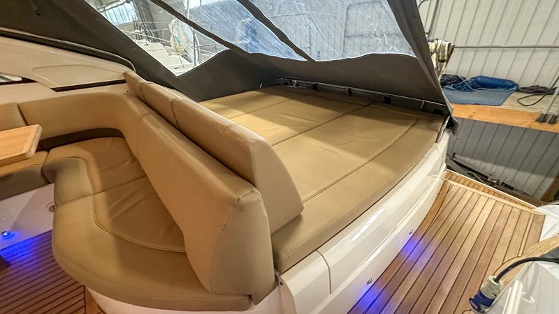 Photo of PRINCESS YACHTS PRINCESS V45 (V45172) 47' 1