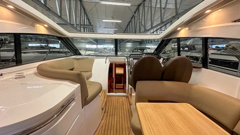 Photo of PRINCESS YACHTS PRINCESS V45 (V45172) 47' 1