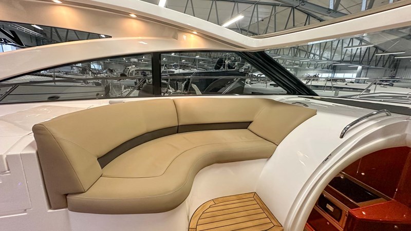 Photo of PRINCESS YACHTS PRINCESS V45 (V45172) 47' 1