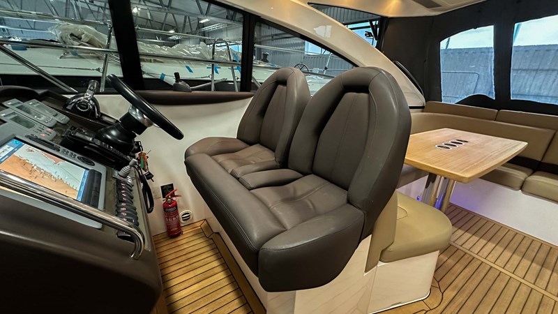 Photo of PRINCESS YACHTS PRINCESS V45 (V45172) 47' 1