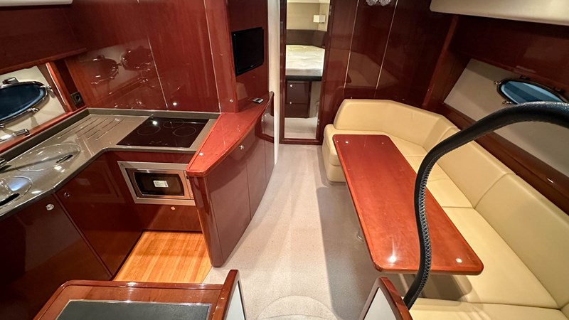 Photo of PRINCESS YACHTS PRINCESS V45 (V45172) 47' 1