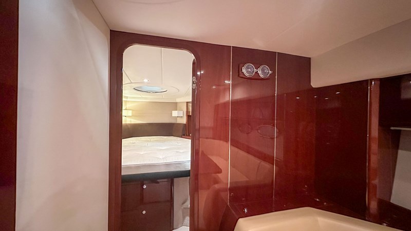 Photo of PRINCESS YACHTS PRINCESS V45 (V45172) 47' 1