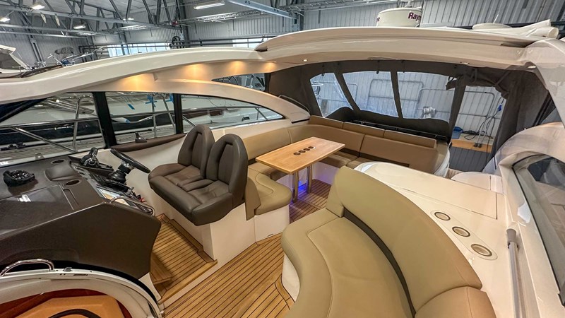 Photo of PRINCESS YACHTS PRINCESS V45 (V45172) 47' 1