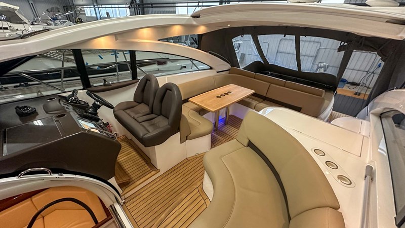 Photo of PRINCESS YACHTS PRINCESS V45 (V45172) 47' 1