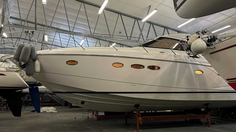 Photo of PRINCESS YACHTS PRINCESS V45 (V45172) 47' 1