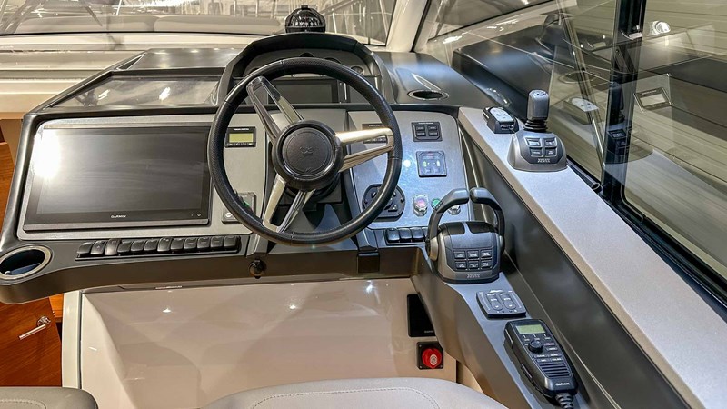 Photo of PRINCESS YACHTS PRINCESS V40 (V40115) 42' 8