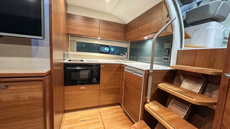Photo of PRINCESS YACHTS PRINCESS V40 (V40115) 42' 8