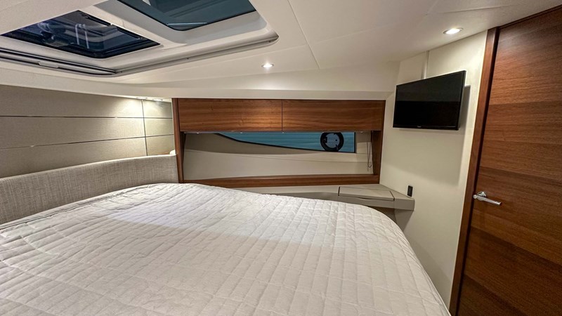 Photo of PRINCESS YACHTS PRINCESS V40 (V40115) 42' 8