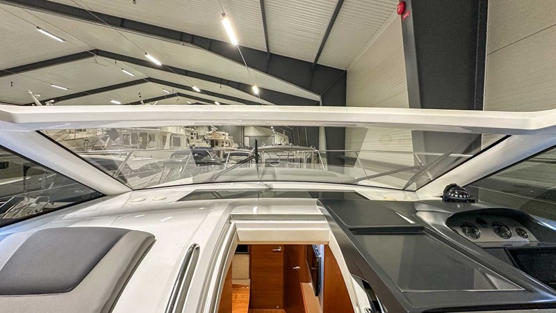Photo of PRINCESS YACHTS PRINCESS V40 (V40115) 42' 8