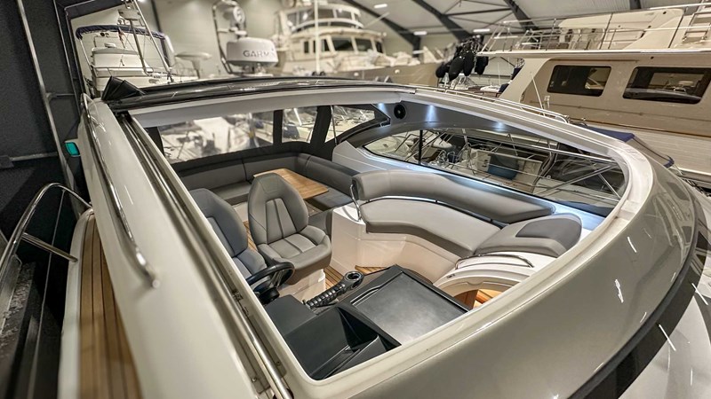 Photo of PRINCESS YACHTS PRINCESS V40 (V40115) 42' 8
