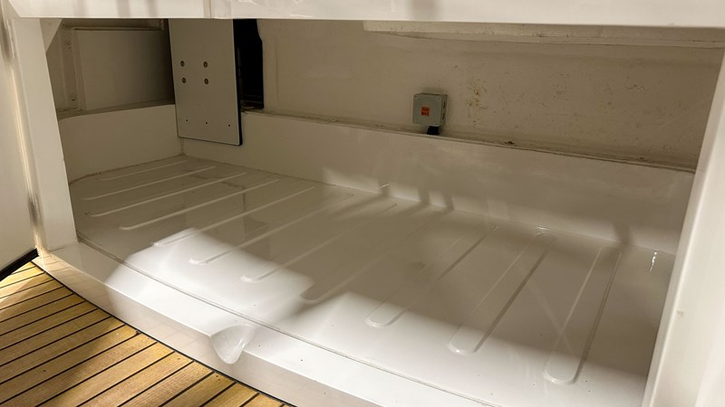 Photo of PRINCESS YACHTS PRINCESS V40 (V40115) 42' 8