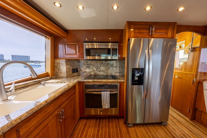 Photo of HATTERAS HAVILAH 75'