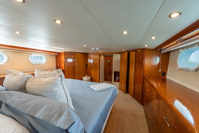 Photo of HATTERAS HAVILAH 75'